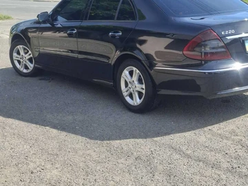 Авто Mercedes 220 2007 № 8941461