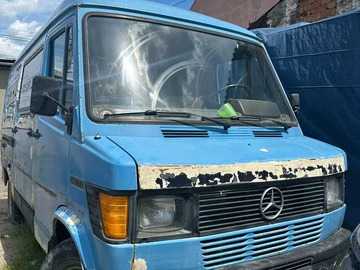 Авто Mercedes 220 1992 № 8941542