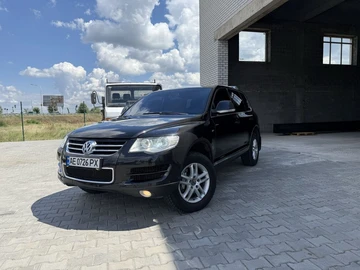 Авто Volkswagen Touareg 2008 № 8941549