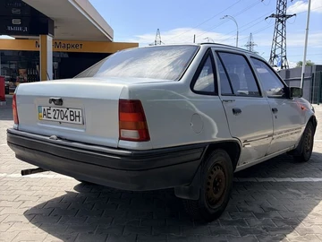 Авто Daewoo Racer 1995 № 8941634
