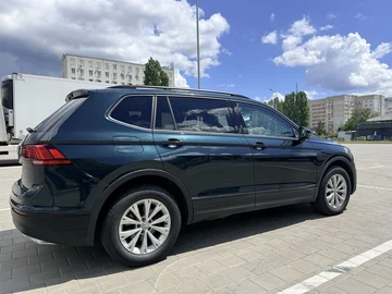 Авто Volkswagen Tiguan 2019 № 8941723