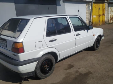 Авто Volkswagen Golf 1986 № 8941767