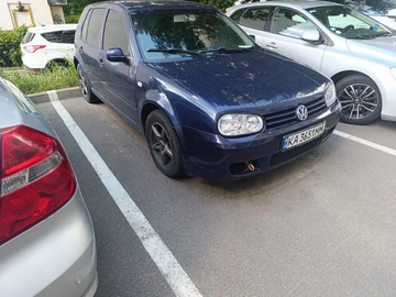 Авто Volkswagen Golf 2001 № 8941913