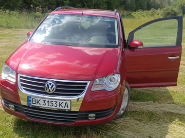 Авто Volkswagen Touran 2006 № 8942103