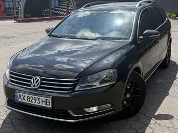 Авто Volkswagen Passat Variant 2013 № 8942135