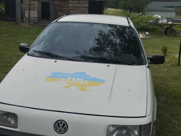 Авто Volkswagen Passat Sedan 1988 № 8942296