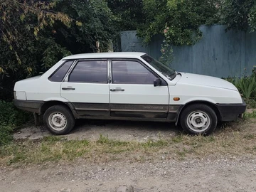 Авто ВАЗ 21099 1991 № 8942327