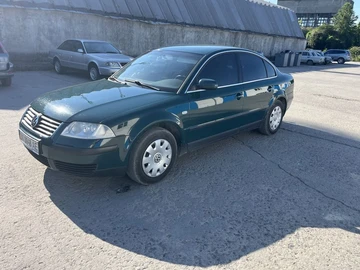 Авто Volkswagen Passat Sedan 2001 № 8942339