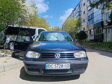Авто Volkswagen Golf 2002 № 8942485