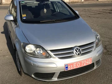 Авто Volkswagen Golf Plus 2007 № 8942500
