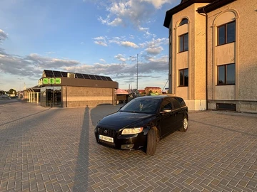 Авто Volvo V50 2008 № 8942535