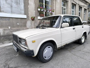 Авто ВАЗ 2107 1991 № 8942688