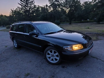 Авто Volvo V70 2002 № 8942927