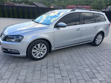 Авто Volkswagen Passat Variant 2012 № 8943023