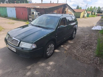 Авто Skoda Octavia 2002 № 8943072
