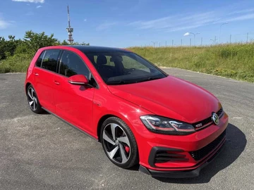 Авто Volkswagen Golf 2019 № 8943201