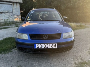 Авто Volkswagen Passat Variant 2002 № 8943313
