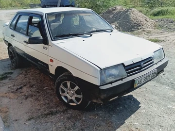 Авто ВАЗ 21099 1995 № 8943429