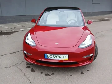Авто Tesla Model 3 2019 № 8943631