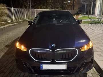 Авто BMW 5 Серия 2024 № 8943704