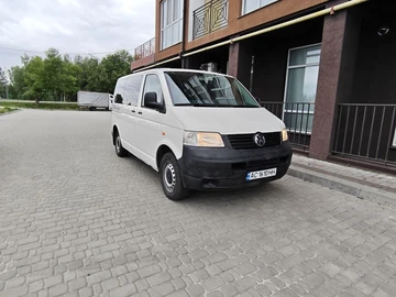 Авто Volkswagen Transporter 2004 № 8943711