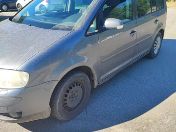 Авто Volkswagen Touran 2005 № 8943955