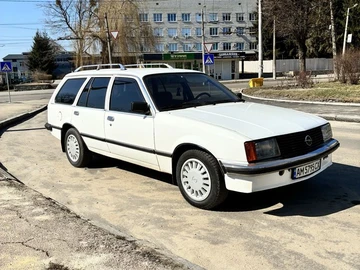 Авто Opel Rekord 1979 № 8943967
