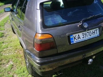 Авто Volkswagen Golf 1992 № 8944099