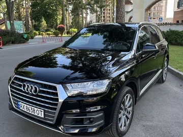 Авто Audi Q7 2017 № 8944176