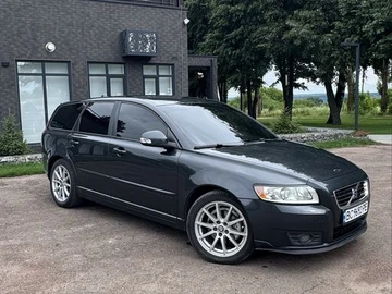 Авто Volvo V50 2010 № 8944177