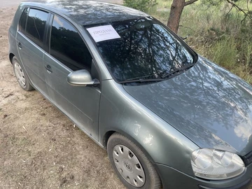 Авто Volkswagen Golf 2004 № 8944185
