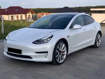 Авто Tesla Model 3 2019 № 8944214