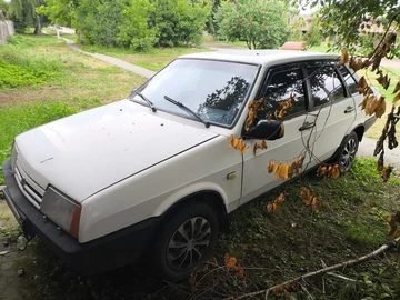 Авто ВАЗ 21099 1997 № 8944504