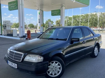 Авто Mercedes 220 1994 № 8944742