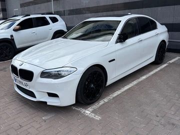 Авто BMW 5 Серия 2012 № 8944831