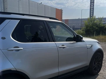 Авто Land Rover Discovery 2018 № 8944883
