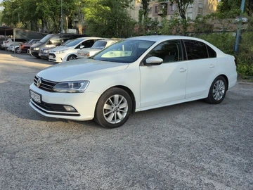 Авто Volkswagen Jetta 2016 № 8945039