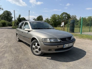 Авто Opel Vectra 1998 № 8945146
