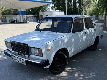 Авто ВАЗ 2107 1990 № 8945173