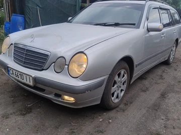 Авто Mercedes 220 2003 № 8945178
