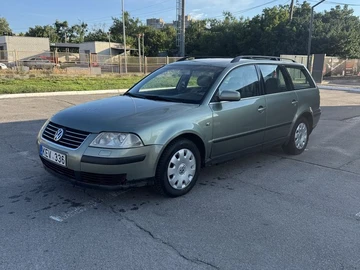 Авто Volkswagen Passat Variant 2004 № 8945295