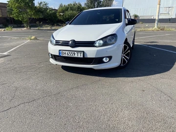 Авто Volkswagen Golf 2012 № 8945297