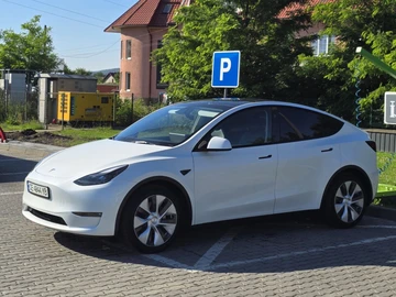 Авто Tesla Roadster 2023 № 8945388