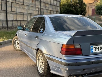 Авто BMW 3 Серия 1994 № 8945481