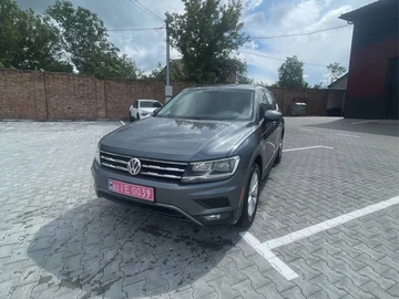 Авто Volkswagen Tiguan 2018 № 8945719