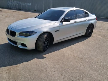 Авто BMW 5 Серия 2012 № 8945804