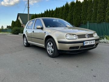 Авто Volkswagen Golf 2001 № 8945817