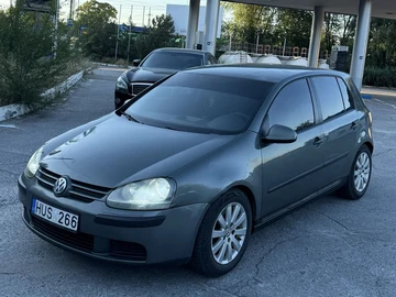 Авто Volkswagen Golf 2004 № 8945990