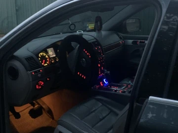 Авто Volkswagen Touareg 2005 № 8946167
