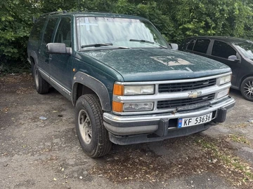 Авто Chevrolet Suburban 1995 № 8946187